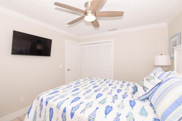2411 NE Pinecrest Lakes Boulevard, Jensen Beach, FL 34957