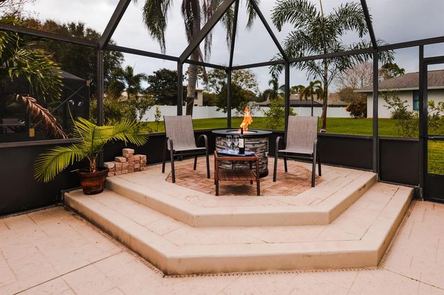 2411 NE Pinecrest Lakes Boulevard, Jensen Beach, FL 34957