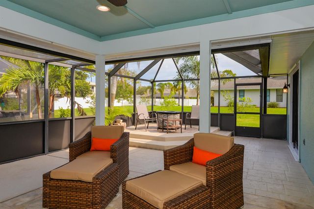 2411 NE Pinecrest Lakes Boulevard, Jensen Beach, FL 34957