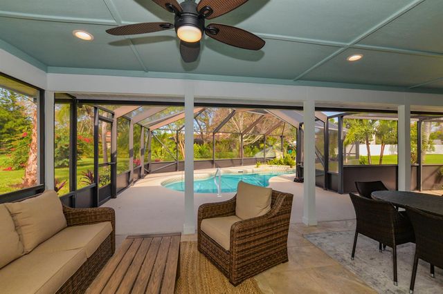 2411 NE Pinecrest Lakes Boulevard, Jensen Beach, FL 34957