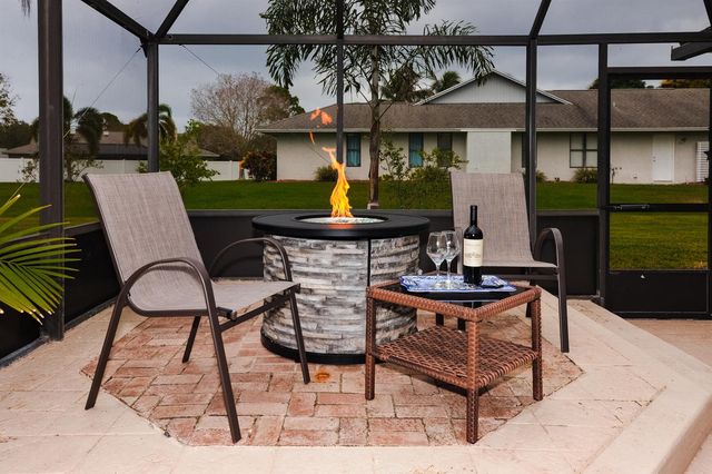 2411 NE Pinecrest Lakes Boulevard, Jensen Beach, FL 34957