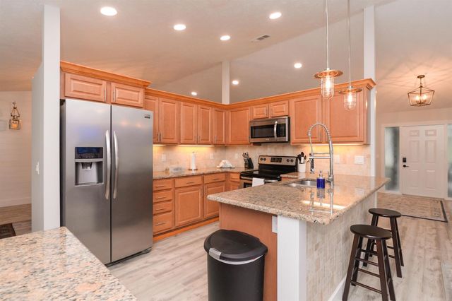 2411 NE Pinecrest Lakes Boulevard, Jensen Beach, FL 34957