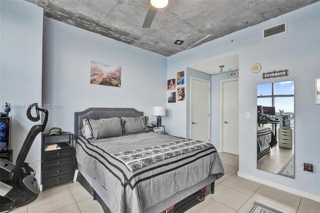3301 NE 1st Ave H2405, Miami, FL 33137