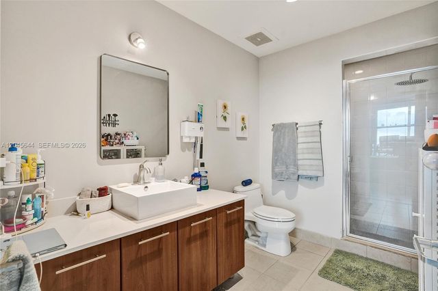 3301 NE 1st Ave H2405, Miami, FL 33137