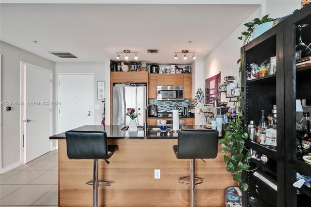 3301 NE 1st Ave H2405, Miami, FL 33137