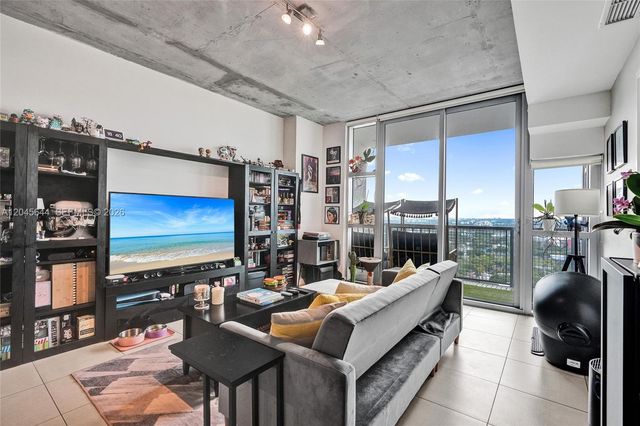 3301 NE 1st Ave H2405, Miami, FL 33137