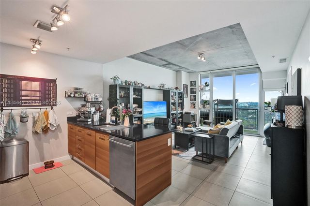 3301 NE 1st Ave H2405, Miami, FL 33137