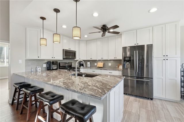 2 Fairway Drive, Holiday Island, AR 72631