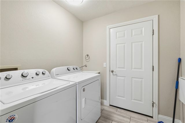 2 Fairway Drive, Holiday Island, AR 72631