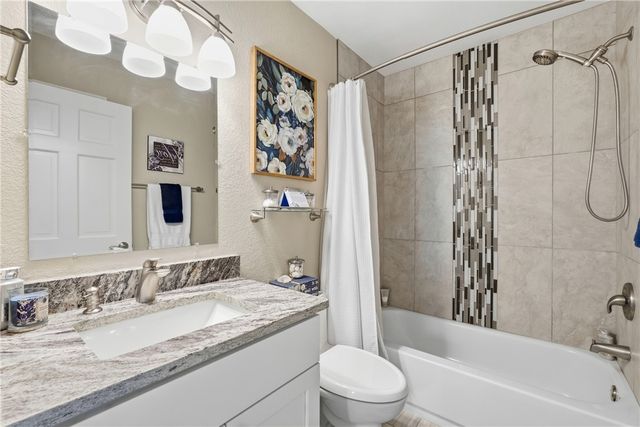 2 Fairway Drive, Holiday Island, AR 72631