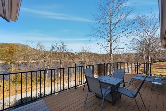 2 Fairway Drive, Holiday Island, AR 72631