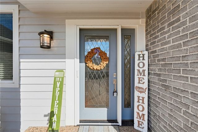 2 Fairway Drive, Holiday Island, AR 72631