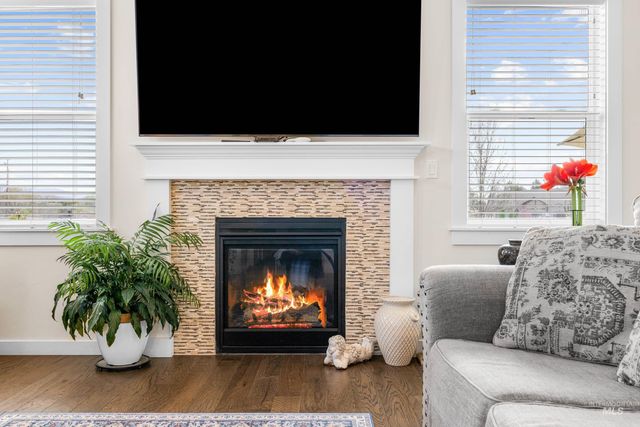 16 N Caracaras Way, Eagle, ID 83616