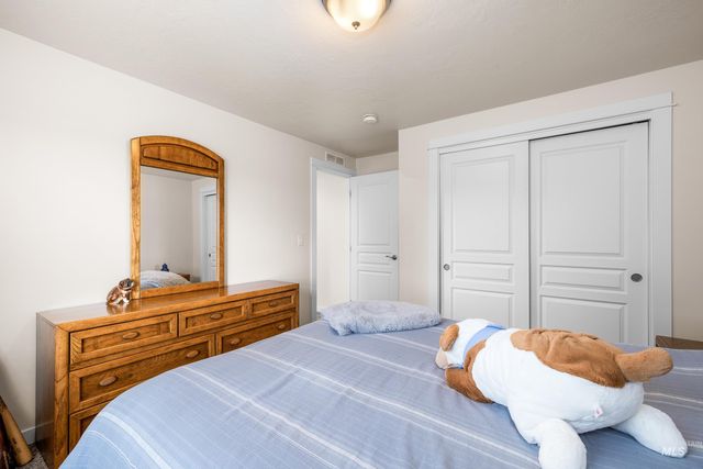 16 N Caracaras Way, Eagle, ID 83616