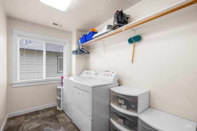 16 N Caracaras Way, Eagle, ID 83616