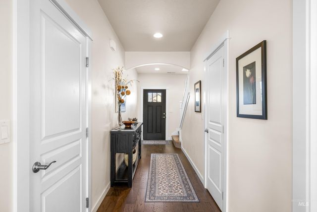 16 N Caracaras Way, Eagle, ID 83616