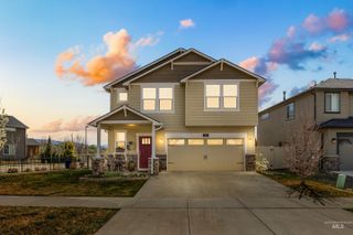 16 N Caracaras Way, Eagle, ID 83616