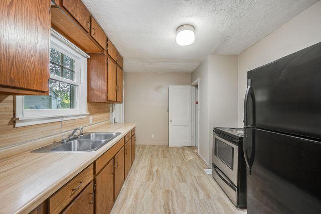 1365 Oak Beach Drive, Fairmont, MN 56031