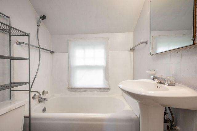 1365 Oak Beach Drive, Fairmont, MN 56031