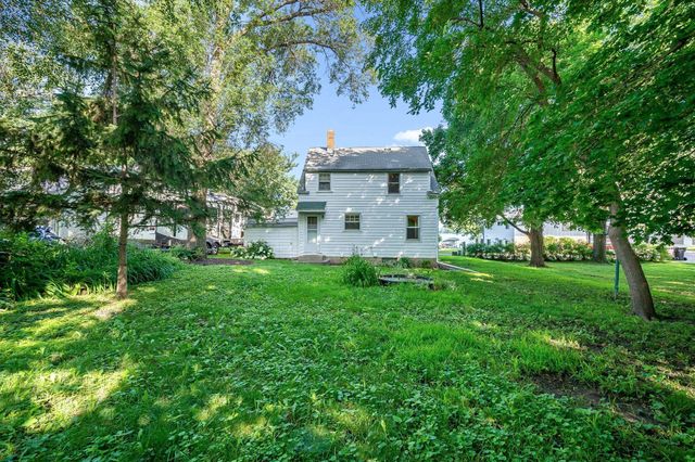 1365 Oak Beach Drive, Fairmont, MN 56031