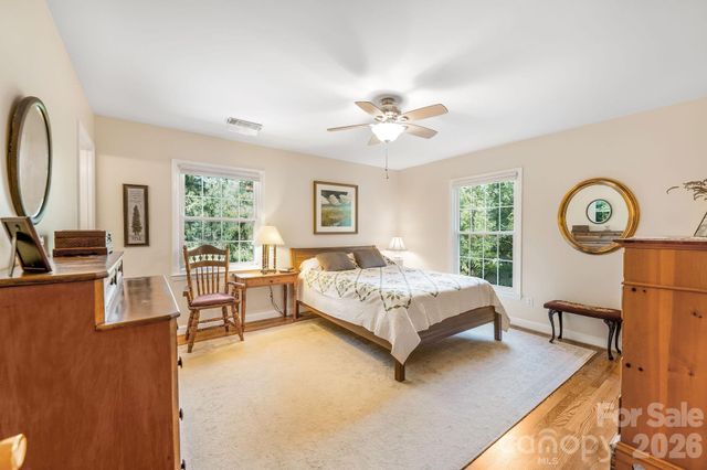1 Pheasant Ridge Drive, Asheville, NC 28804