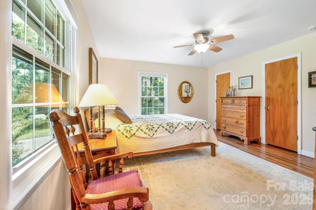 1 Pheasant Ridge Drive, Asheville, NC 28804