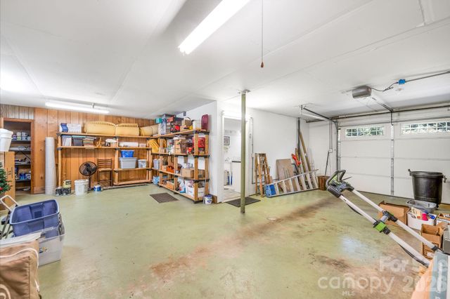 1 Pheasant Ridge Drive, Asheville, NC 28804