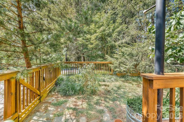 1 Pheasant Ridge Drive, Asheville, NC 28804