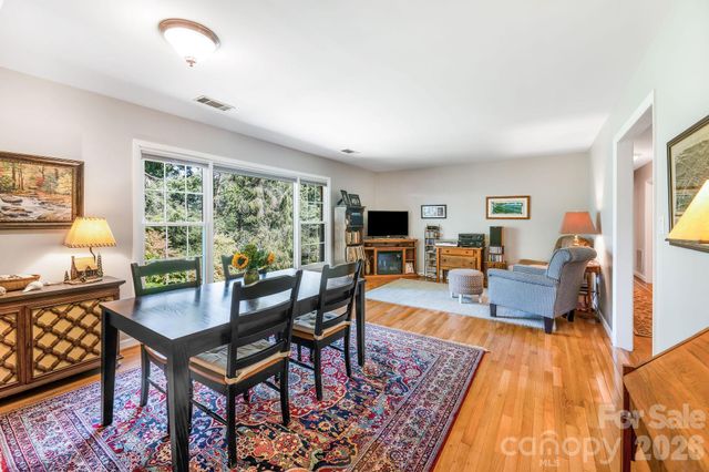 1 Pheasant Ridge Drive, Asheville, NC 28804