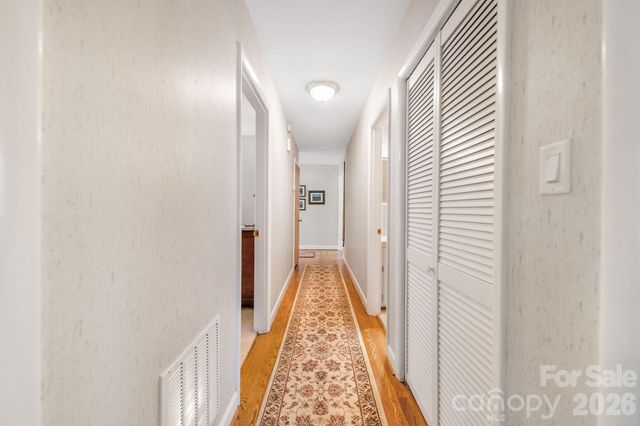1 Pheasant Ridge Drive, Asheville, NC 28804