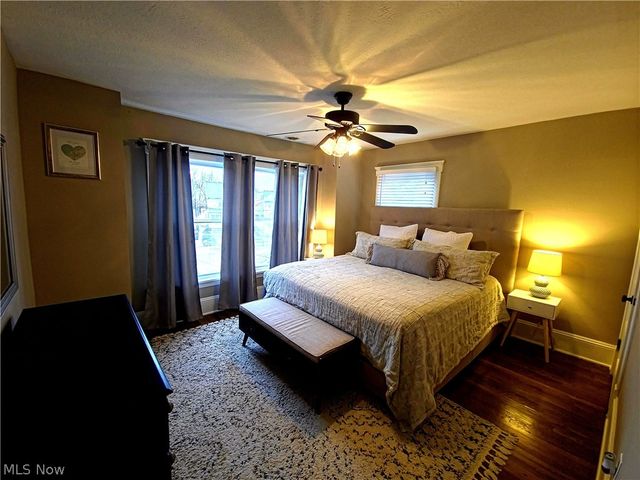 18810 Sloane Avenue, Lakewood, OH 44107