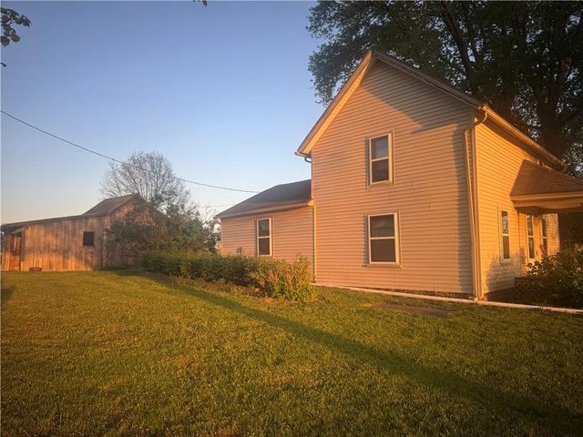 16985 SMITH Road, Smithville, MO 64089
