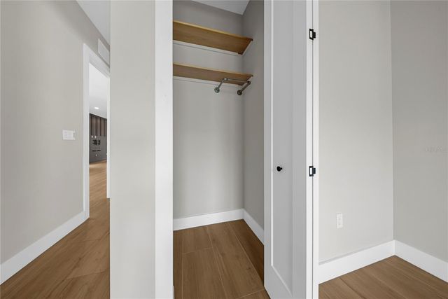 1937 E MARKS STREET, Orlando, FL 32803