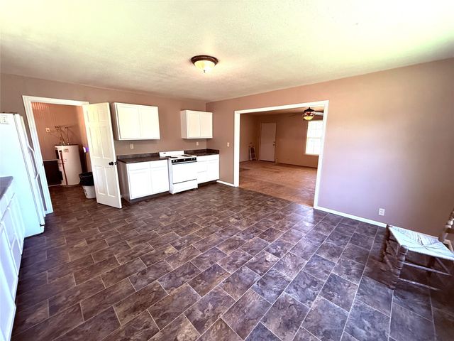 175 County Road Nw 1010, Mount Vernon, TX 75457