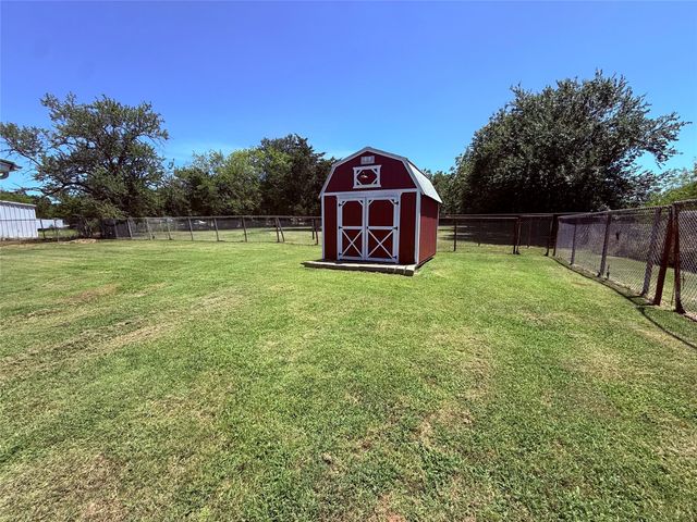 175 County Road Nw 1010, Mount Vernon, TX 75457