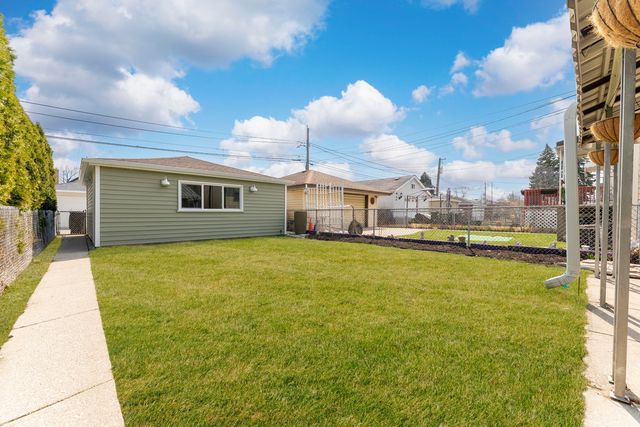 2619 Home Avenue, Berwyn, IL 60402