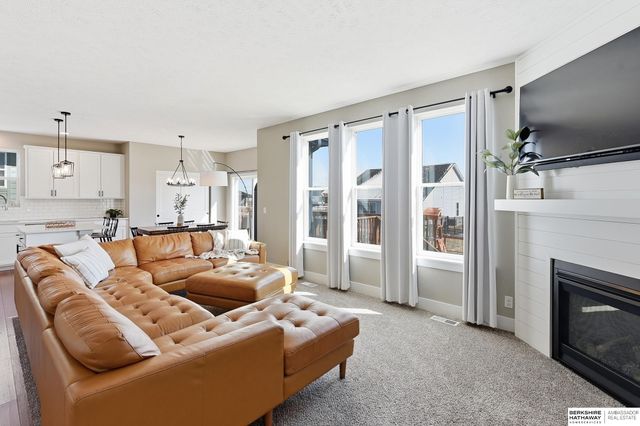 12111 S 209th Street, Gretna, NE 68028