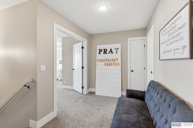 12111 S 209th Street, Gretna, NE 68028