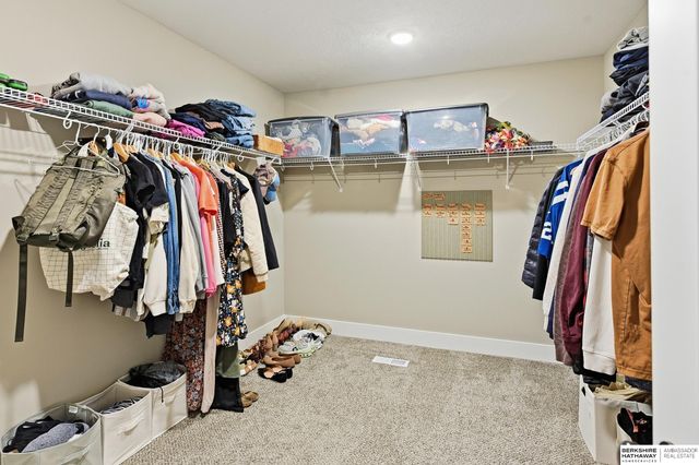 12111 S 209th Street, Gretna, NE 68028