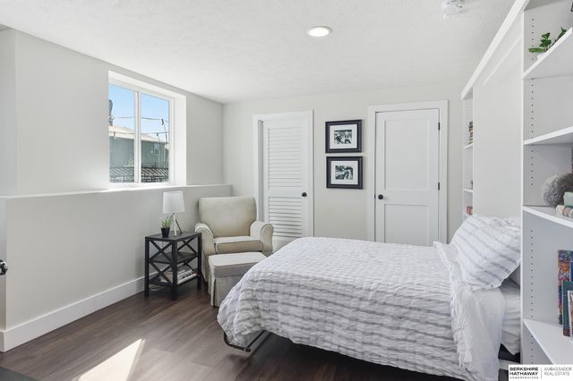 12111 S 209th Street, Gretna, NE 68028