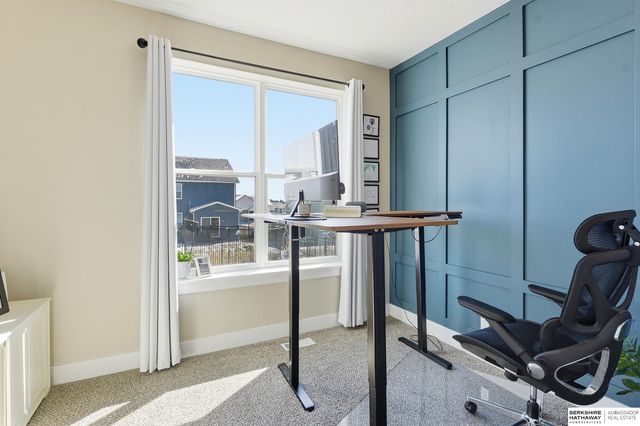 12111 S 209th Street, Gretna, NE 68028