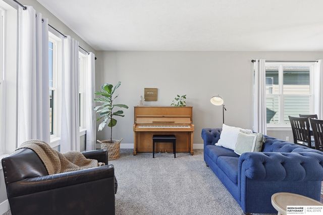 12111 S 209th Street, Gretna, NE 68028