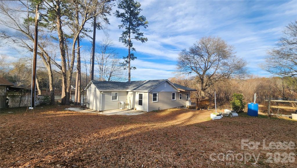118 Fisherman Cove Road, Belmont, NC 28012
