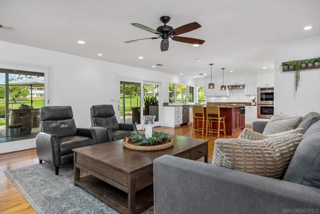 Image 10 of property listing at 17816 Frondoso Drive, San Diego, CA 92128