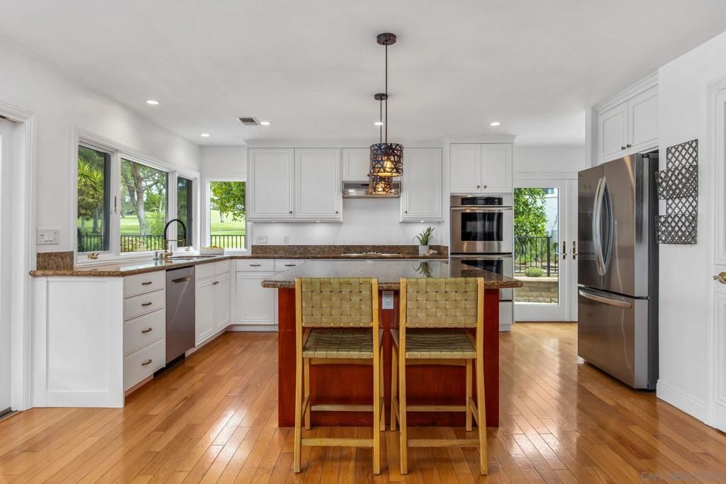 Image 12 of property listing at 17816 Frondoso Drive, San Diego, CA 92128