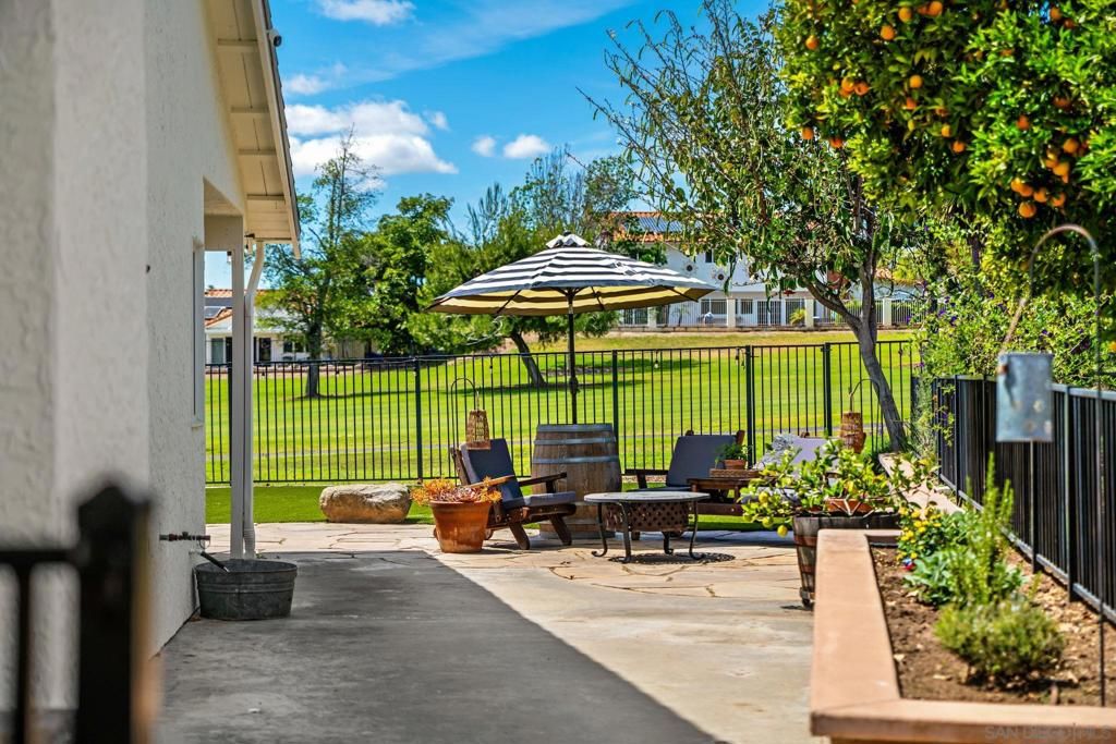 Image 35 of property listing at 17816 Frondoso Drive, San Diego, CA 92128