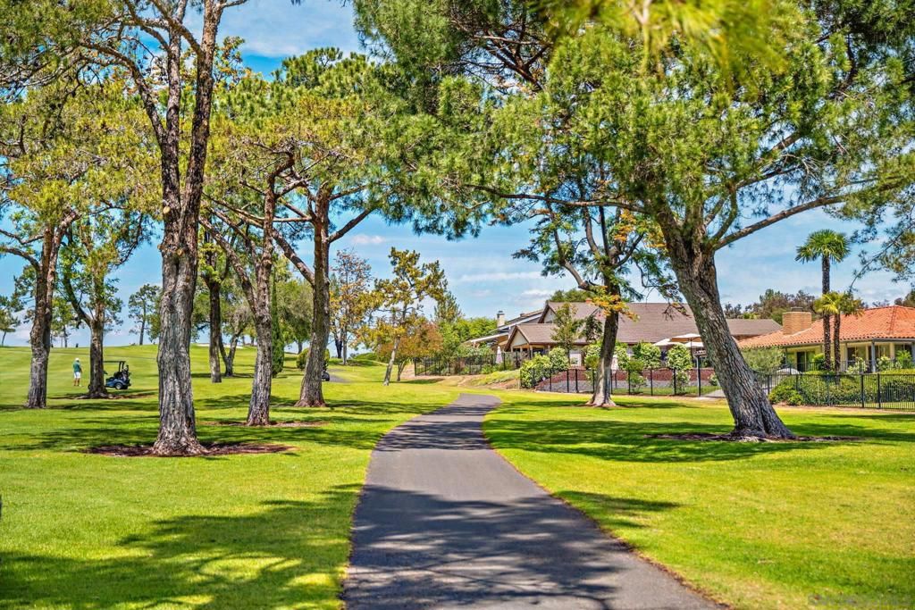 Image 38 of property listing at 17816 Frondoso Drive, San Diego, CA 92128