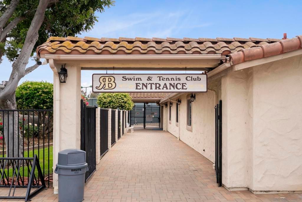 Image 42 of property listing at 17816 Frondoso Drive, San Diego, CA 92128