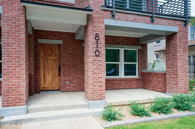 810 N 2ND Avenue, Phoenix, AZ 85003