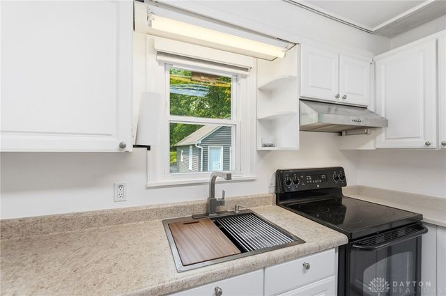 2775 S Limestone Street, Springfield Twp, OH 45505